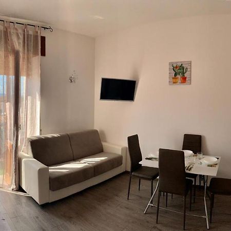 Cactus House Apartment Олбия Екстериор снимка